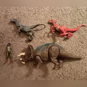 Jurassic World Dino Action Figure Toy Lot PRE-OWNED